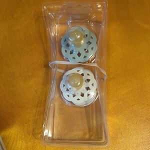 Decorative Candle Holders with Lattice Design